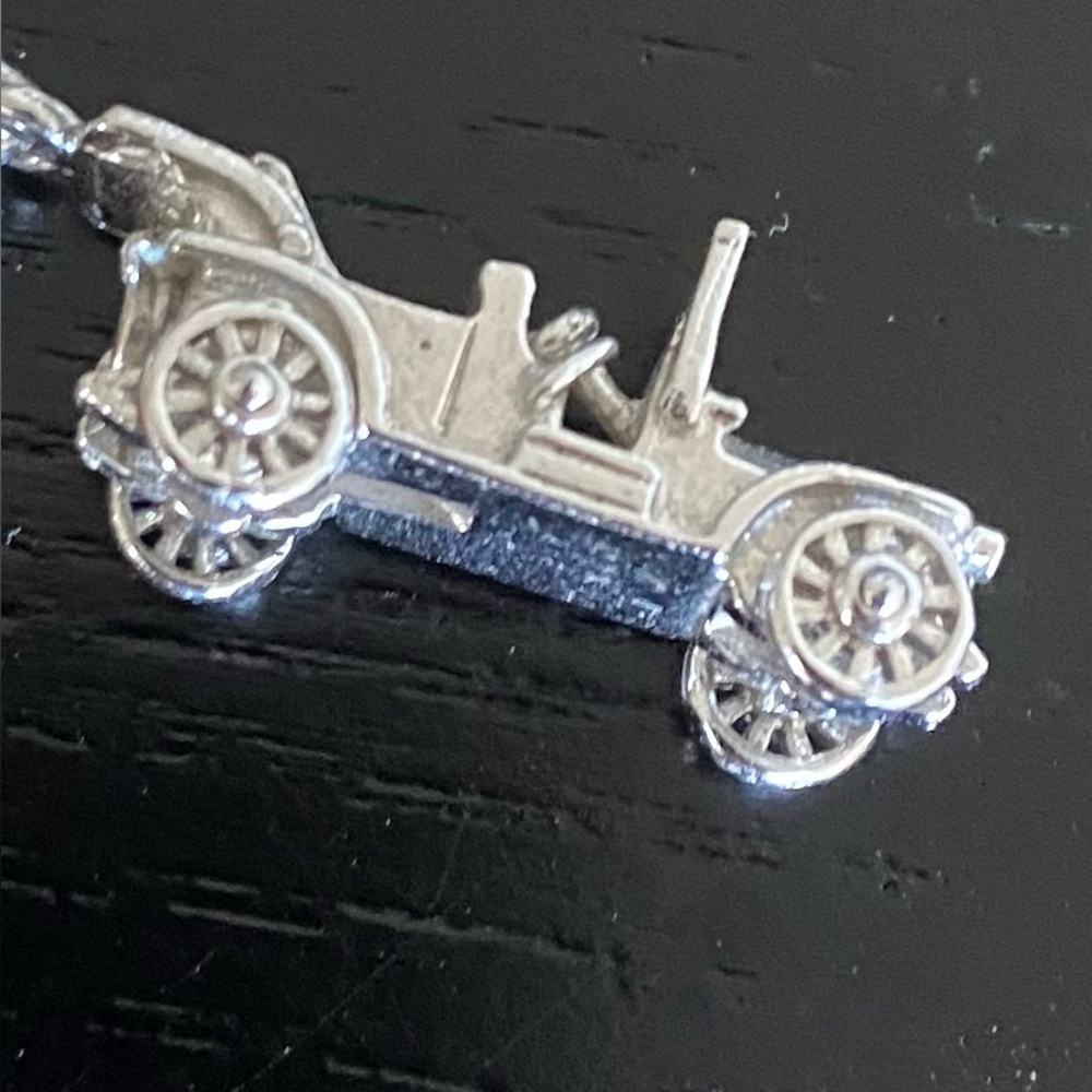 VINTAGE CHARM/PENDANT STERLING SILVER ANTIQUE CAR